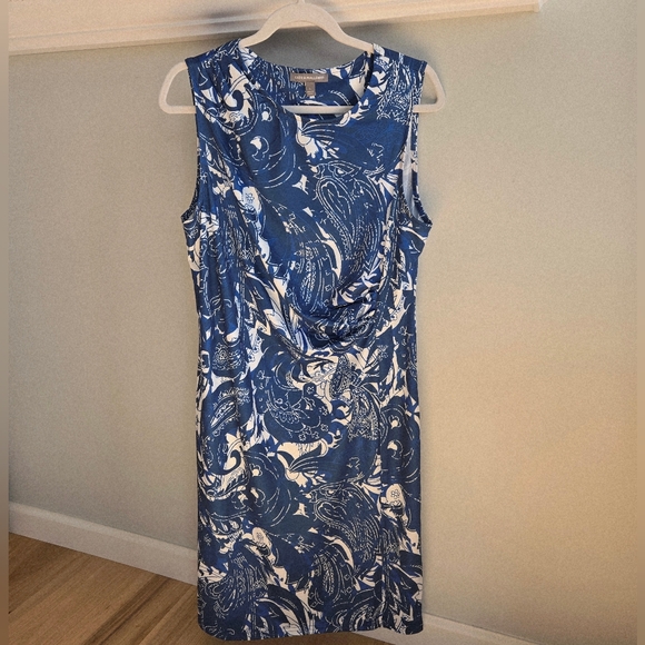 Kate & Mallory Dresses & Skirts - Kate & Mallory Blue and White Swirl Sleeveless Midi Dress NWOT Large